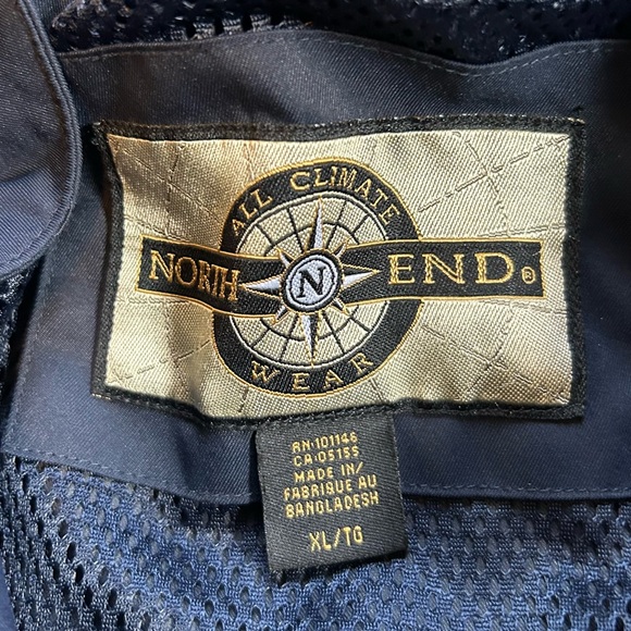 North End Frito Lay Lightweight Jacket
Size XL - Picture 5 of 7